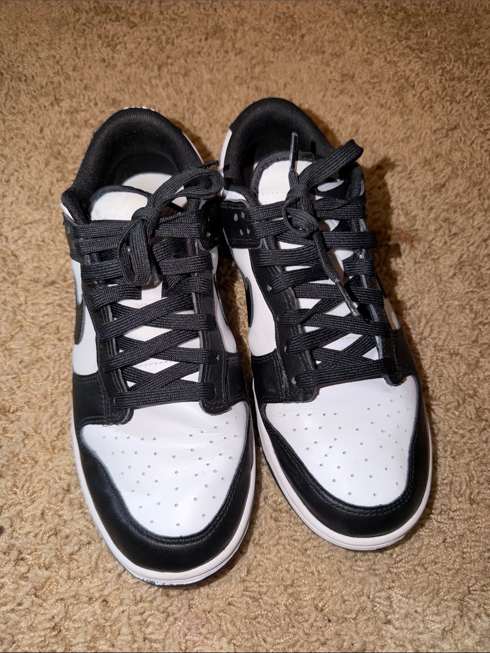 Black & White Low-Top Men's Sneakers
